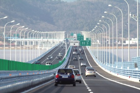 【图】新交规施行满月 重庆交通事故降近三成