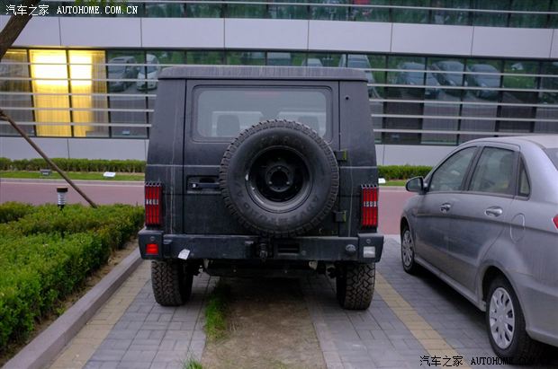 北汽第3代军车b80v编号军版量产后车型代码将改为bj2024
