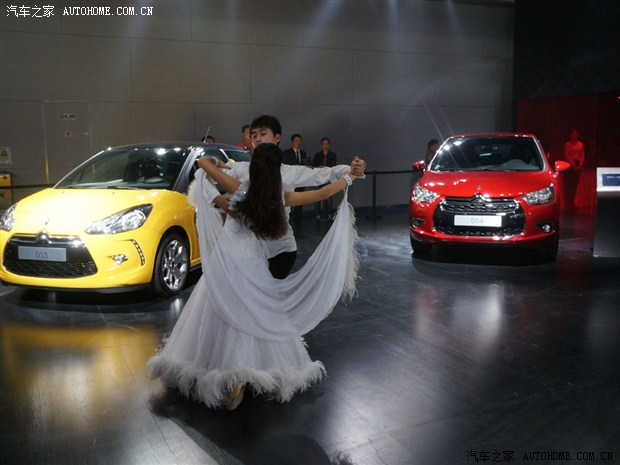 【图】DS5亮相天津十一车展 新车全面接受预