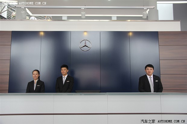 全新奔驰c级/e级上市 江阴奔驰4s店开业