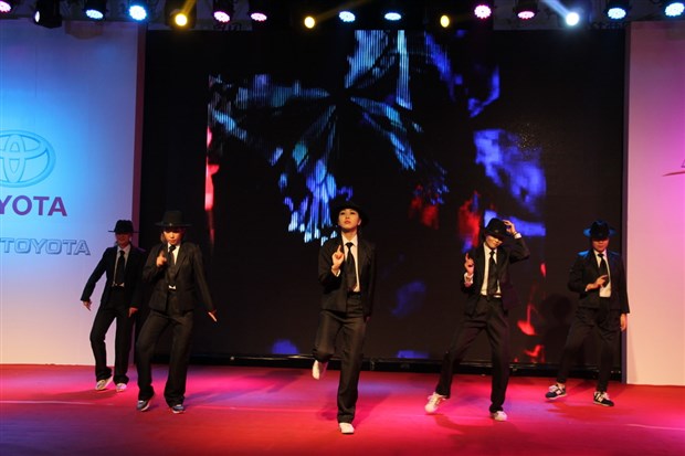 如雷贯耳 气凌霄汉广汽丰田雷凌上市