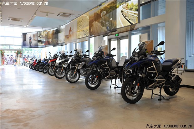 天津滨海新区宝马摩托车4s店盛大开业