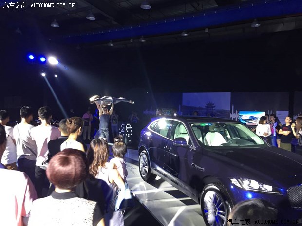 起步即至上 捷豹F-PACE杭州C-BOX上市会