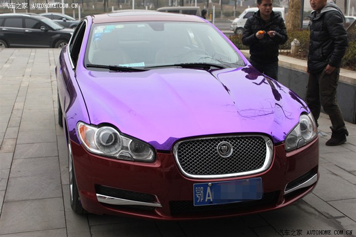 电镀紫捷豹xf惊现江城
