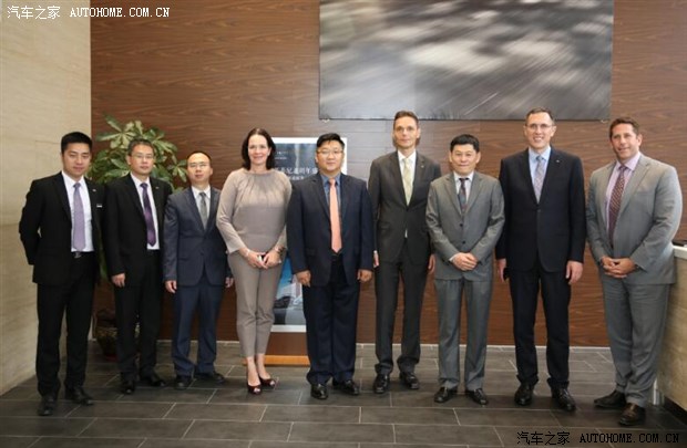 英菲尼迪总裁 罗兰克鲁格莅临广州勤效